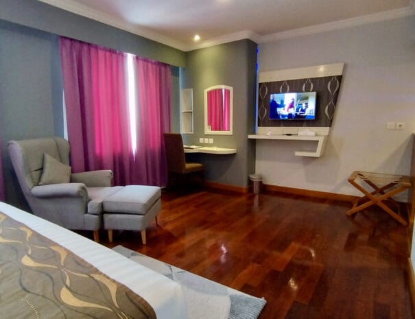 Junior Suite Room 2